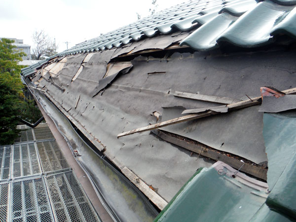 修理や取替工事が必要な屋根